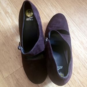 New Dansko Brown Suede Mary Jane Heels